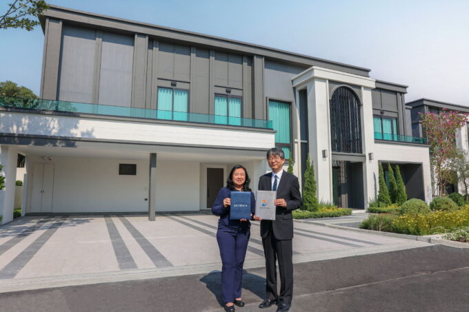 “บริทาเนีย” ร่วมทุนยักษ์ญี่ปุ่น “Sotetsu GROUP” เนรมิตบ้านเดี่ยวระดับ Luxury “เบลกราเวีย เอ็กซ์คลูซีฟ ราชพฤกษ์-พระราม 5” เอกสิทธิ์เพียง 35 ครอบครัว ราคาเริ่ม 39 ล้านบาท*