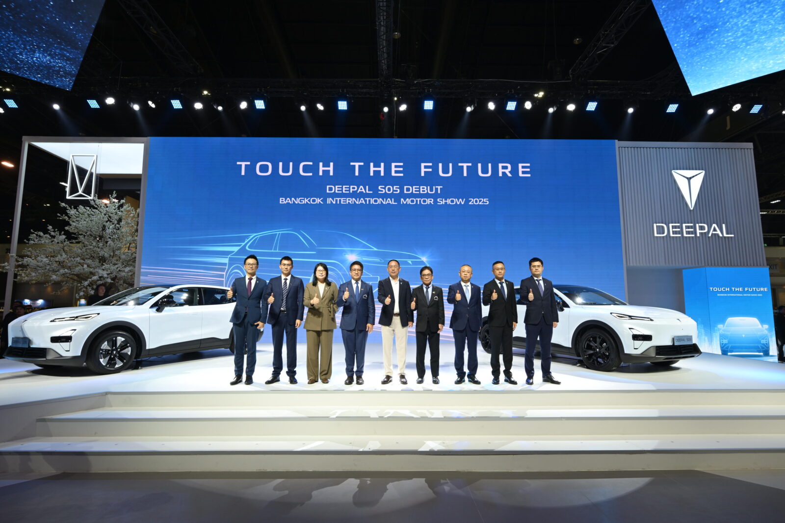 CHANGAN unveils DEEPAL S05 and showcases advanced NEV lineupat 46th Bangkok International Motor Show