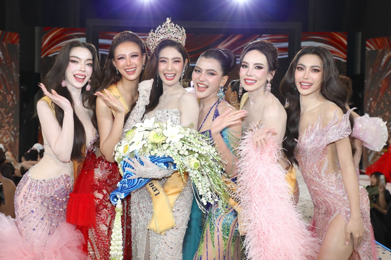 “นิวหยก“ สะใจ! เฉือน “เฌอเอม” ซิวมงกุฎ “มิสแกรนด์ขวัญใจสงขลา”สวยครบตอบคำถามโดนใจกองเชียร์ที่สุด