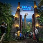 เสียงคำรามของไดโนเสาร์กำลังจะดังก้องริมเจ้าพระยา “Jurassic World: The Experience” เตรียมเปิดประสบการณ์สุดยิ่งใหญ่ครั้งแรกในไทย 8 สิงหาคมนี้ ที่เอเชียทีค