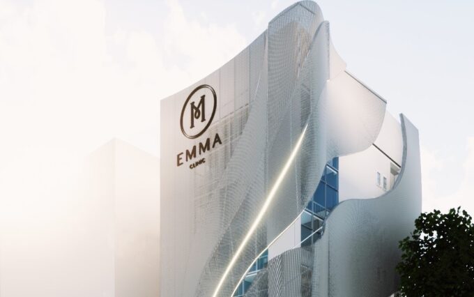 รู้จัก ‘คุณหมอเติ้ง’ กับมุมมองเสริมหน้าอกที่ใส่ใจตั้งแต่ดีไซน์ถึงรอยแผล