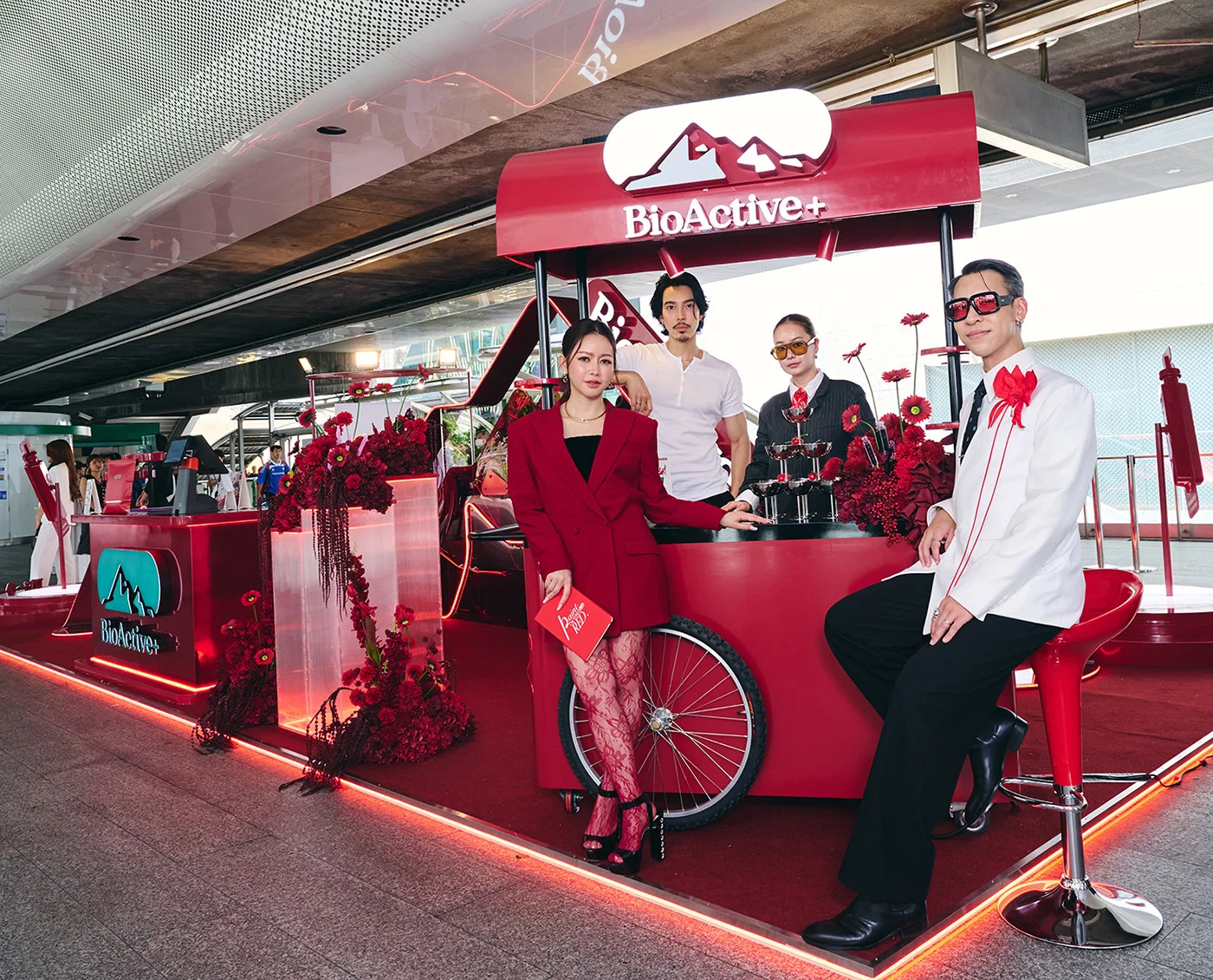 BioActive+ เขย่าตลาดสุขภาพไทย จัดแคมเปญ “Paint the Town RED” ดึงพลังศิลปะ-แฟชั่น-โภชนาการ ผสานกลยุทธ์การตลาด 360 องศา สร้างปรากฏการณ์สีแดงกลางกรุง