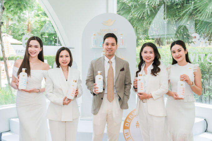 โดฟ เปิดตัว Dove Serum Body Wash เซรั่มอาบน้ำใหม่ ชู Lamellar Technology ดึงสกินแคร์ผิวหน้าสู่การดูแลผิวกาย พร้อม 2 สูตร Glow Recharge และ Hydration Boost